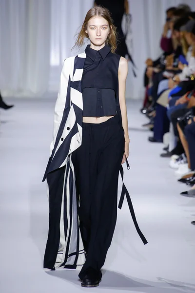 Look 35